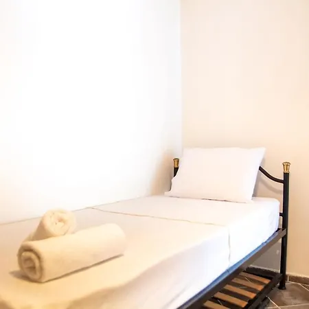 Daire With Private Pool Near Beach In Cesme *